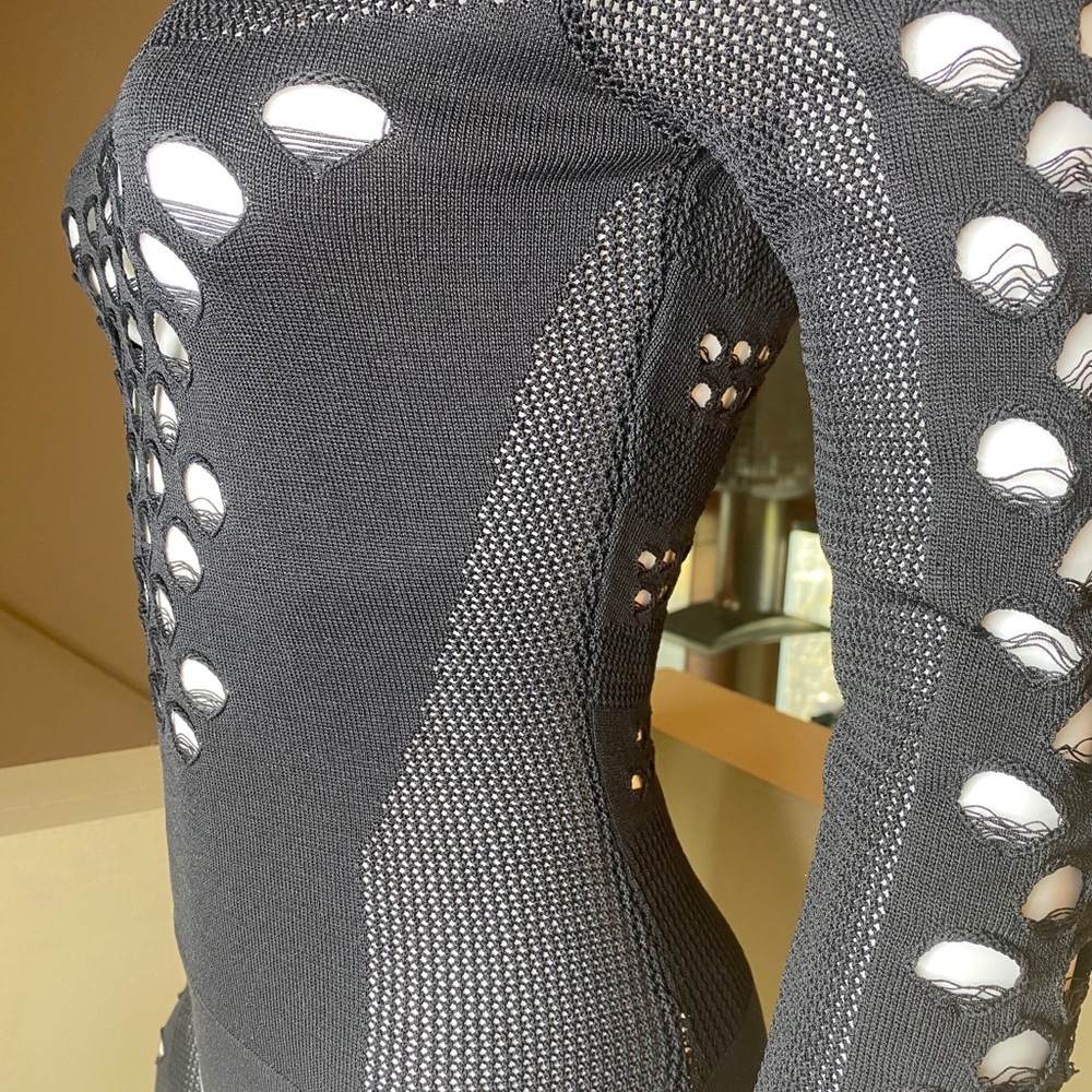 HERA COLLECTION BLACK CUTOUT BODYSUIT - Picture 8 of 11